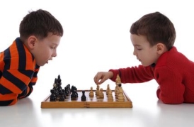 לוח ושחקני שחמט 1